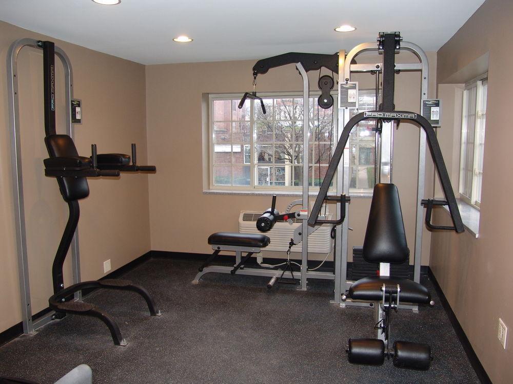 Clarion Pointe Downtown Hotel