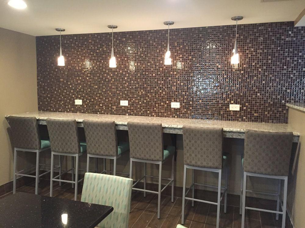 Clarion Pointe Downtown 3* Syracuse