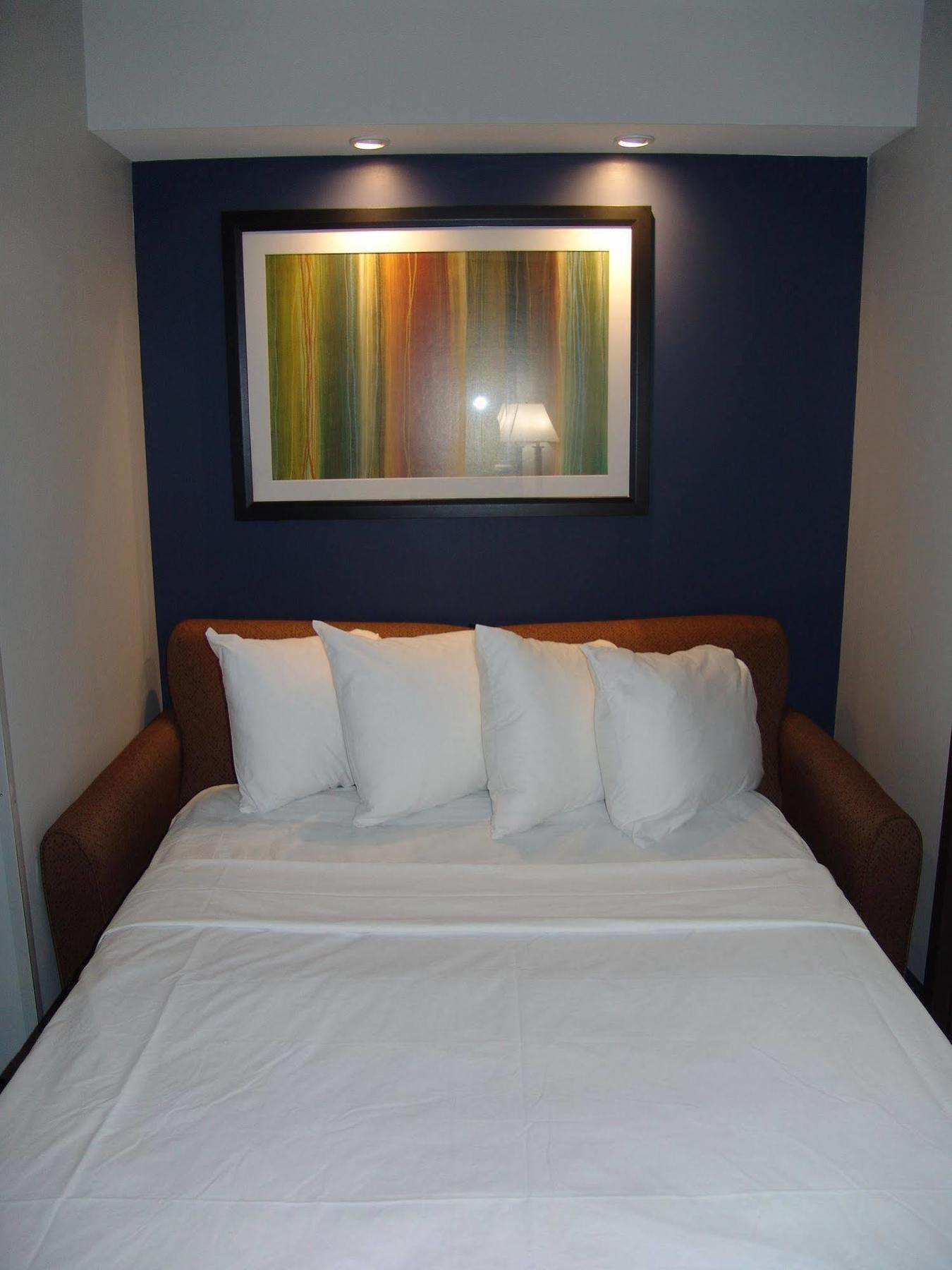 Clarion Pointe Downtown 3*